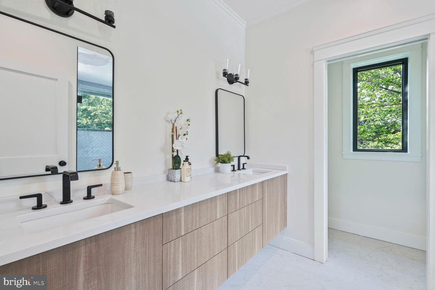6019 UTAH AVE NW, WASHINGTON, District Of Columbia 20015, 6 Bedrooms Bedrooms, ,5 BathroomsBathrooms,Residential,For sale,6019 UTAH AVE NW,DCDC2163372 MLS # DCDC2163372