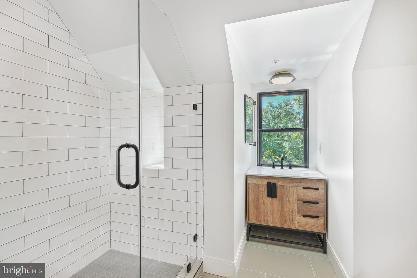 6019 UTAH AVE NW, WASHINGTON, District Of Columbia 20015, 6 Bedrooms Bedrooms, ,5 BathroomsBathrooms,Residential,For sale,6019 UTAH AVE NW,DCDC2163372 MLS # DCDC2163372