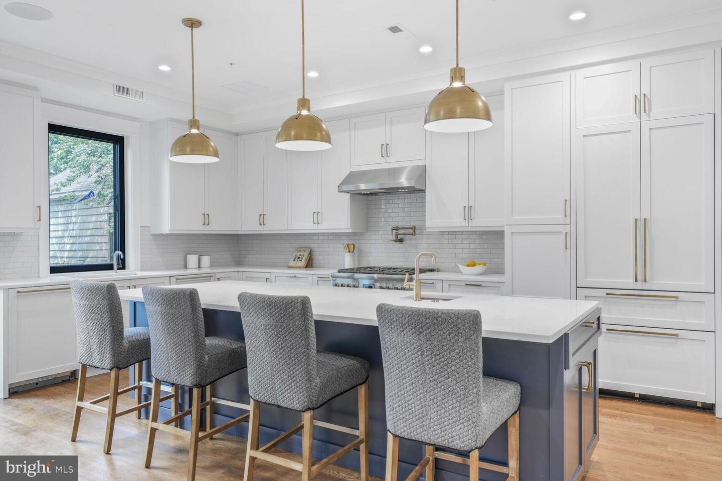 6019 UTAH AVE NW, WASHINGTON, District Of Columbia 20015, 6 Bedrooms Bedrooms, ,5 BathroomsBathrooms,Residential,For sale,6019 UTAH AVE NW,DCDC2163372 MLS # DCDC2163372