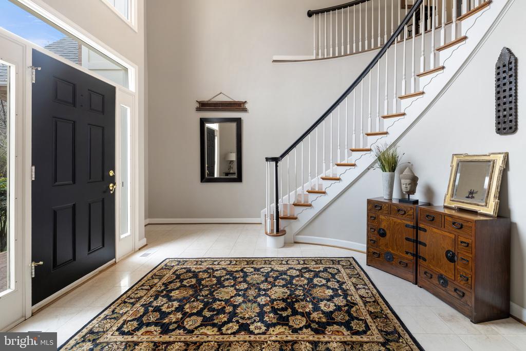 7887 WELLINGTON DR, WARRENTON, Virginia 20186, 6 Bedrooms Bedrooms, ,5 BathroomsBathrooms,Residential,7887 WELLINGTON DR,VAFQ2016562 MLS # VAFQ2016562