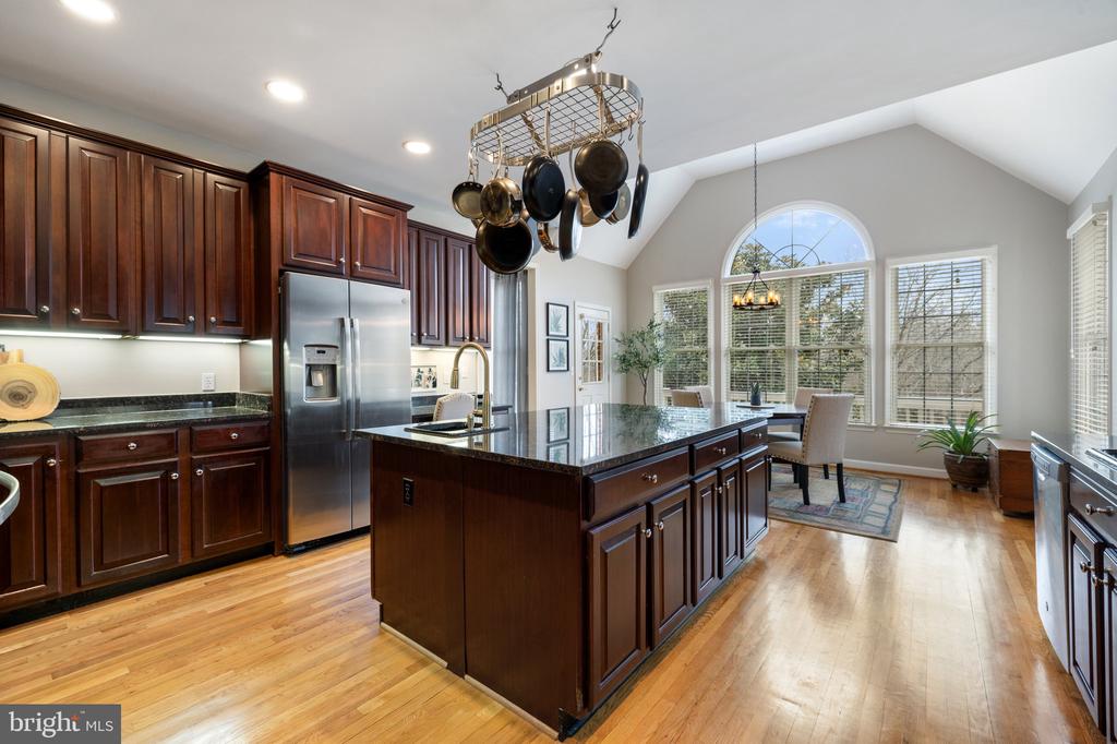 7887 WELLINGTON DR, WARRENTON, Virginia 20186, 6 Bedrooms Bedrooms, ,5 BathroomsBathrooms,Residential,7887 WELLINGTON DR,VAFQ2016562 MLS # VAFQ2016562