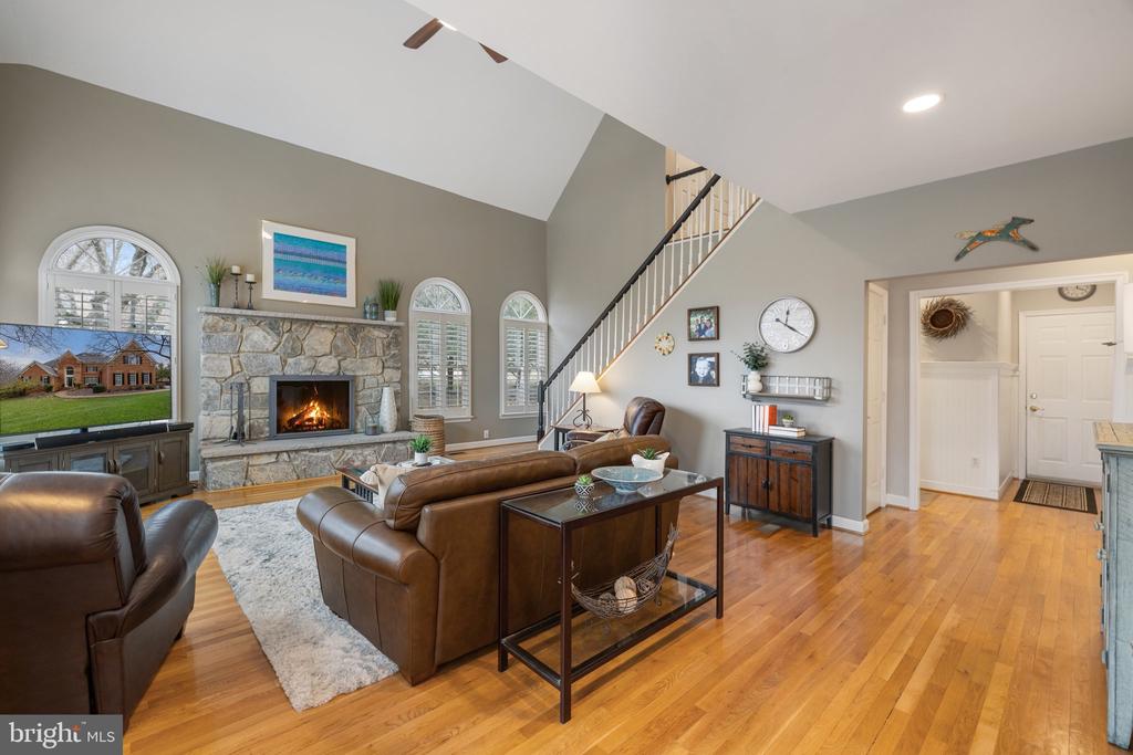 7887 WELLINGTON DR, WARRENTON, Virginia 20186, 6 Bedrooms Bedrooms, ,5 BathroomsBathrooms,Residential,7887 WELLINGTON DR,VAFQ2016562 MLS # VAFQ2016562