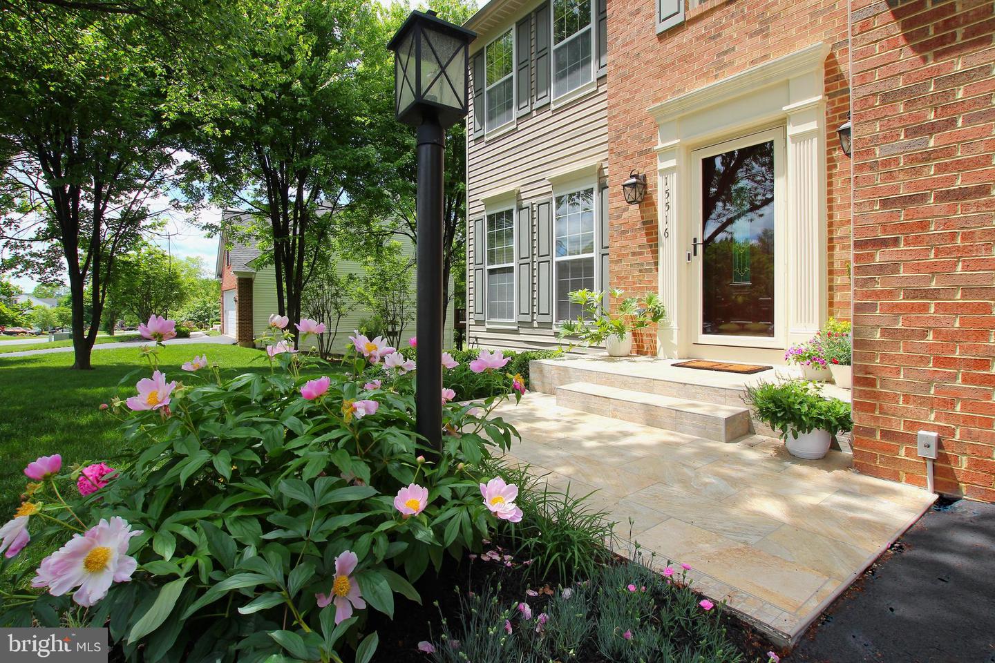 15516 WIGEON WAY, WOODBRIDGE, Virginia 22191, 3 Bedrooms Bedrooms, 11 Rooms Rooms,2 BathroomsBathrooms,Residential,For sale,15516 WIGEON WAY,VAPW2088076 MLS # VAPW2088076