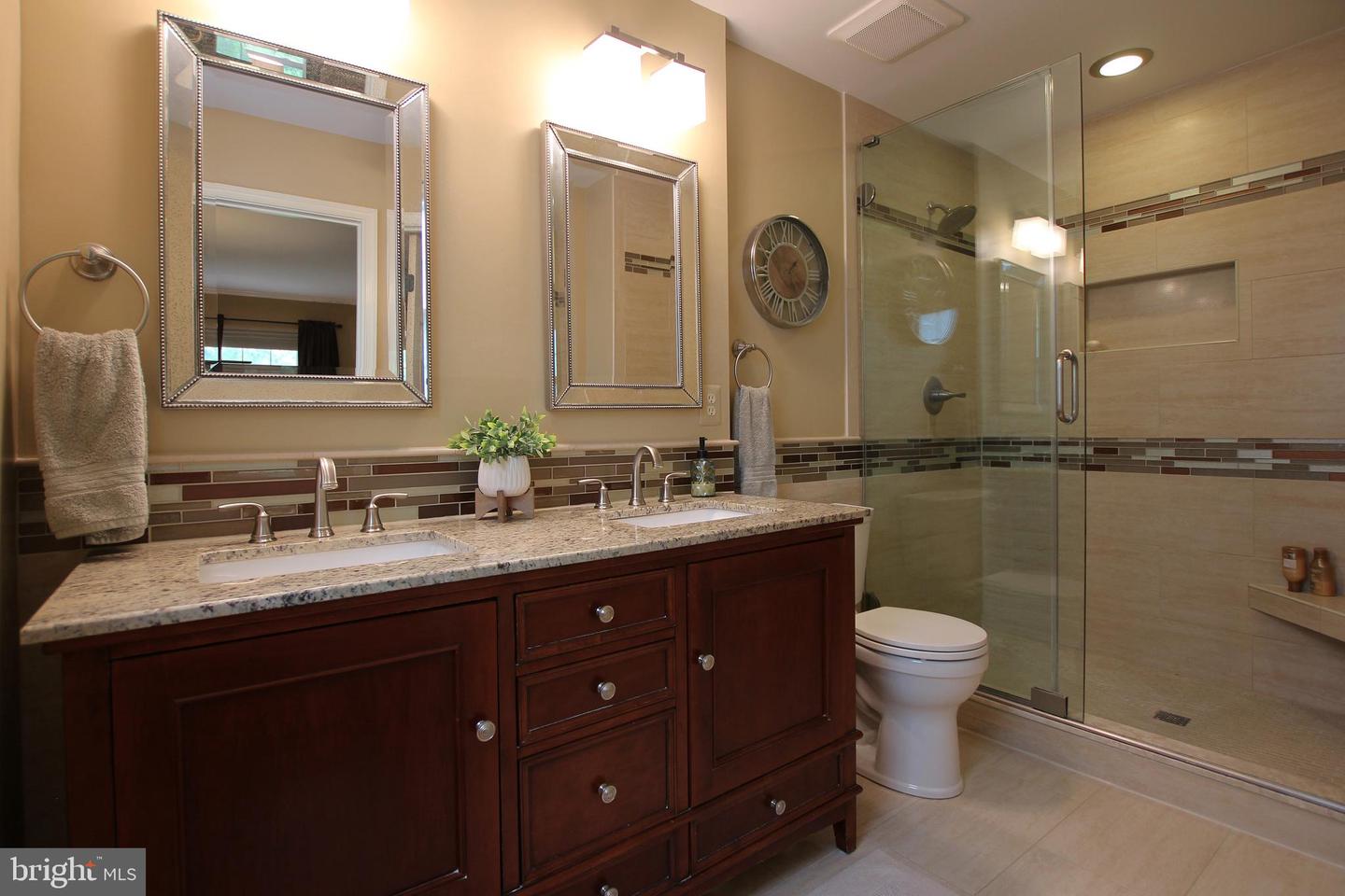 15516 WIGEON WAY, WOODBRIDGE, Virginia 22191, 3 Bedrooms Bedrooms, 11 Rooms Rooms,2 BathroomsBathrooms,Residential,For sale,15516 WIGEON WAY,VAPW2088076 MLS # VAPW2088076