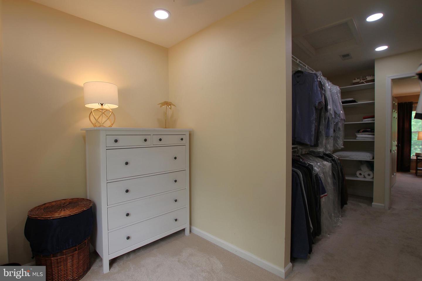 15516 WIGEON WAY, WOODBRIDGE, Virginia 22191, 3 Bedrooms Bedrooms, 11 Rooms Rooms,2 BathroomsBathrooms,Residential,For sale,15516 WIGEON WAY,VAPW2088076 MLS # VAPW2088076