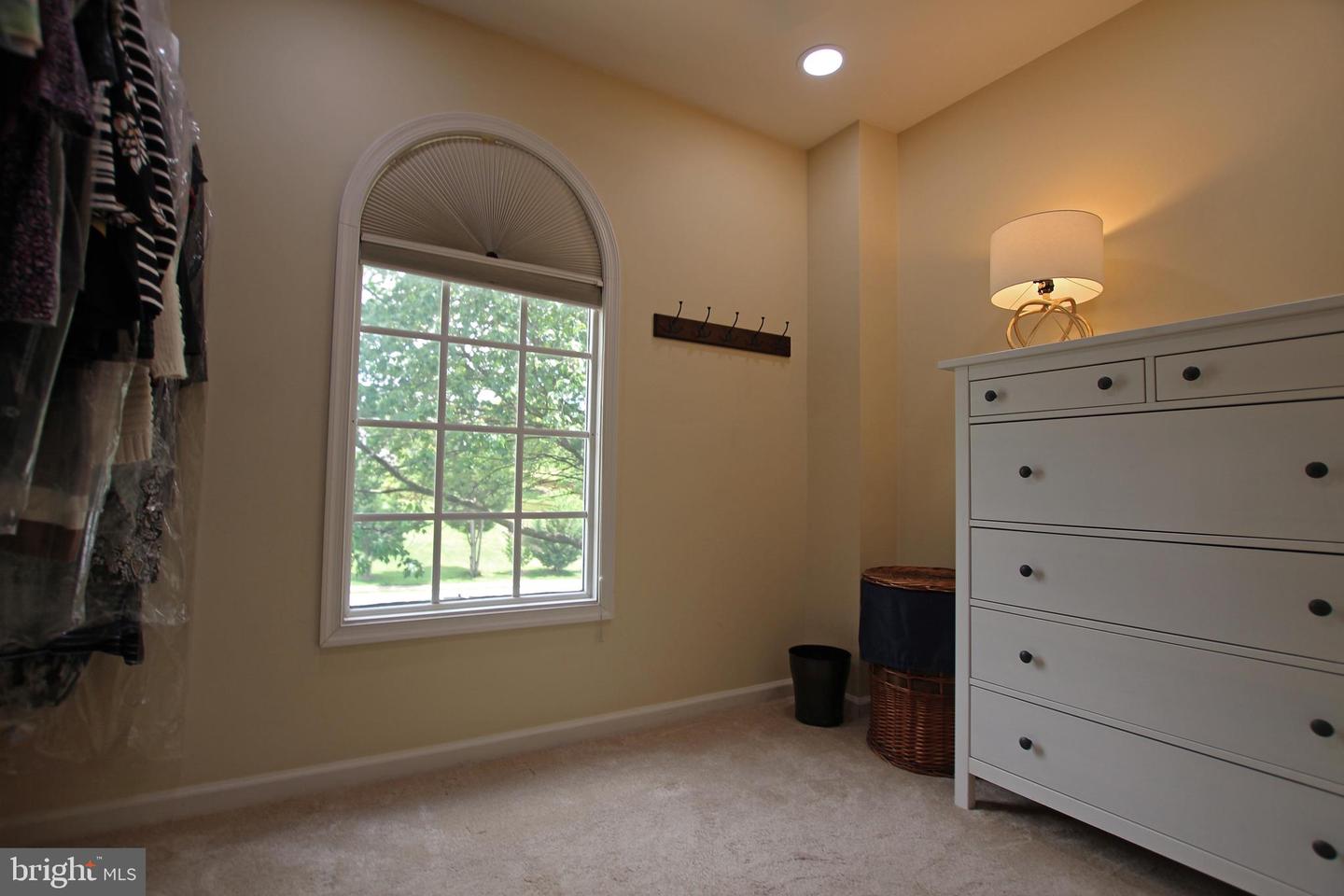 15516 WIGEON WAY, WOODBRIDGE, Virginia 22191, 3 Bedrooms Bedrooms, 11 Rooms Rooms,2 BathroomsBathrooms,Residential,For sale,15516 WIGEON WAY,VAPW2088076 MLS # VAPW2088076