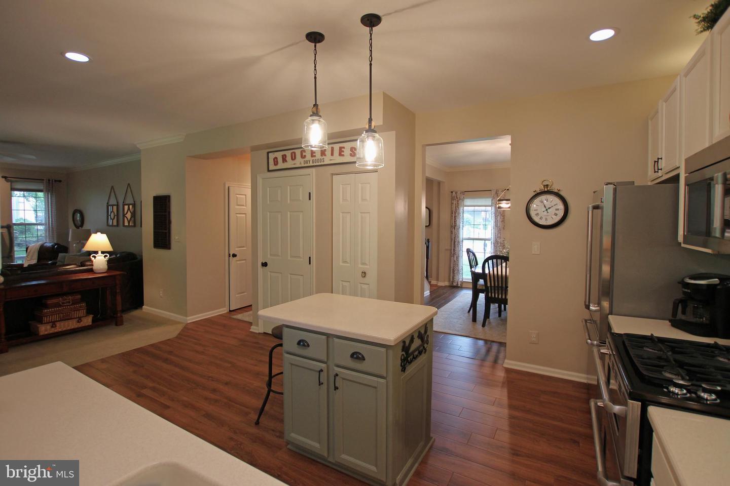 15516 WIGEON WAY, WOODBRIDGE, Virginia 22191, 3 Bedrooms Bedrooms, 11 Rooms Rooms,2 BathroomsBathrooms,Residential,For sale,15516 WIGEON WAY,VAPW2088076 MLS # VAPW2088076