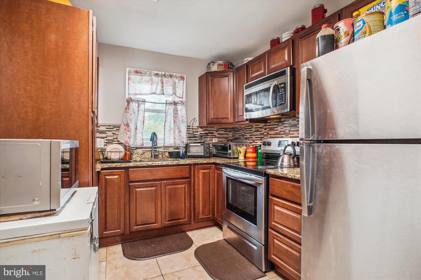 4536 GARBO CT, ANNANDALE, Virginia 22003, 4 Bedrooms Bedrooms, ,3 BathroomsBathrooms,Residential,For sale,4536 GARBO CT,VAFX2226842 MLS # VAFX2226842
