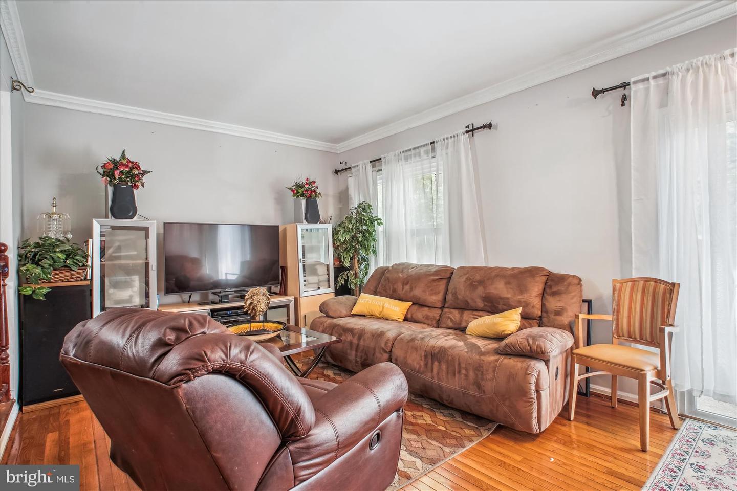 4536 GARBO CT, ANNANDALE, Virginia 22003, 4 Bedrooms Bedrooms, ,3 BathroomsBathrooms,Residential,For sale,4536 GARBO CT,VAFX2226842 MLS # VAFX2226842