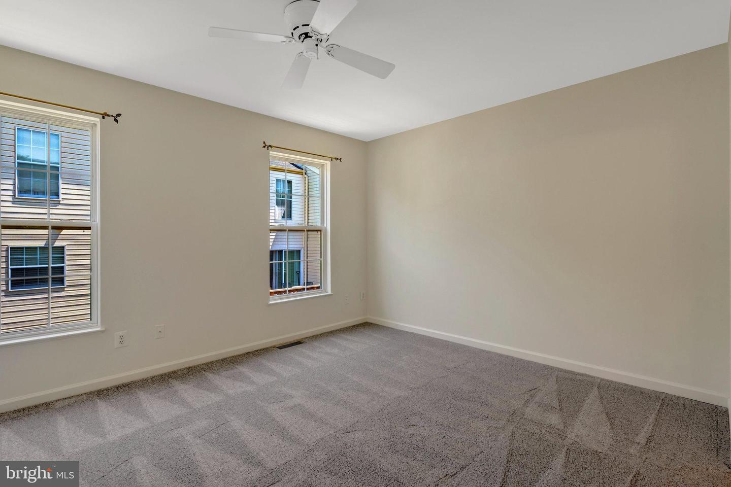 1857 TIGER LILY CIR, WOODBRIDGE, Virginia 22192, 2 Bedrooms Bedrooms, ,2 BathroomsBathrooms,Residential,For sale,1857 TIGER LILY CIR,VAPW2090152 MLS # VAPW2090152