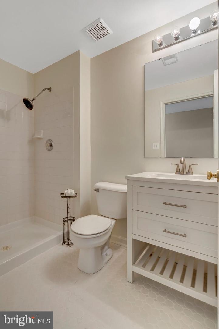 1857 TIGER LILY CIR, WOODBRIDGE, Virginia 22192, 2 Bedrooms Bedrooms, ,2 BathroomsBathrooms,Residential,For sale,1857 TIGER LILY CIR,VAPW2090152 MLS # VAPW2090152