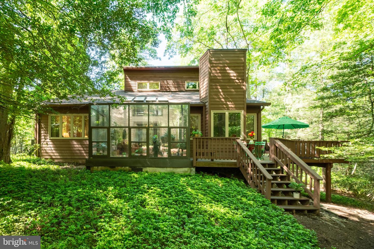 11291 SPYGLASS COVE LN, RESTON, Virginia 20191, 4 Bedrooms Bedrooms, 15 Rooms Rooms,3 BathroomsBathrooms,Residential,For sale,11291 SPYGLASS COVE LN,VAFX2231502 MLS # VAFX2231502