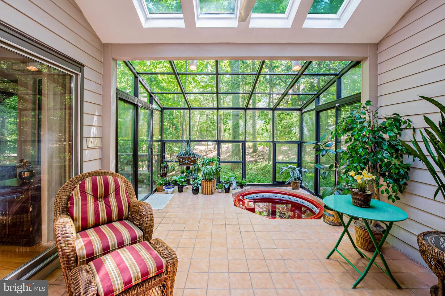 11291 SPYGLASS COVE LN, RESTON, Virginia 20191, 4 Bedrooms Bedrooms, 15 Rooms Rooms,3 BathroomsBathrooms,Residential,For sale,11291 SPYGLASS COVE LN,VAFX2231502 MLS # VAFX2231502