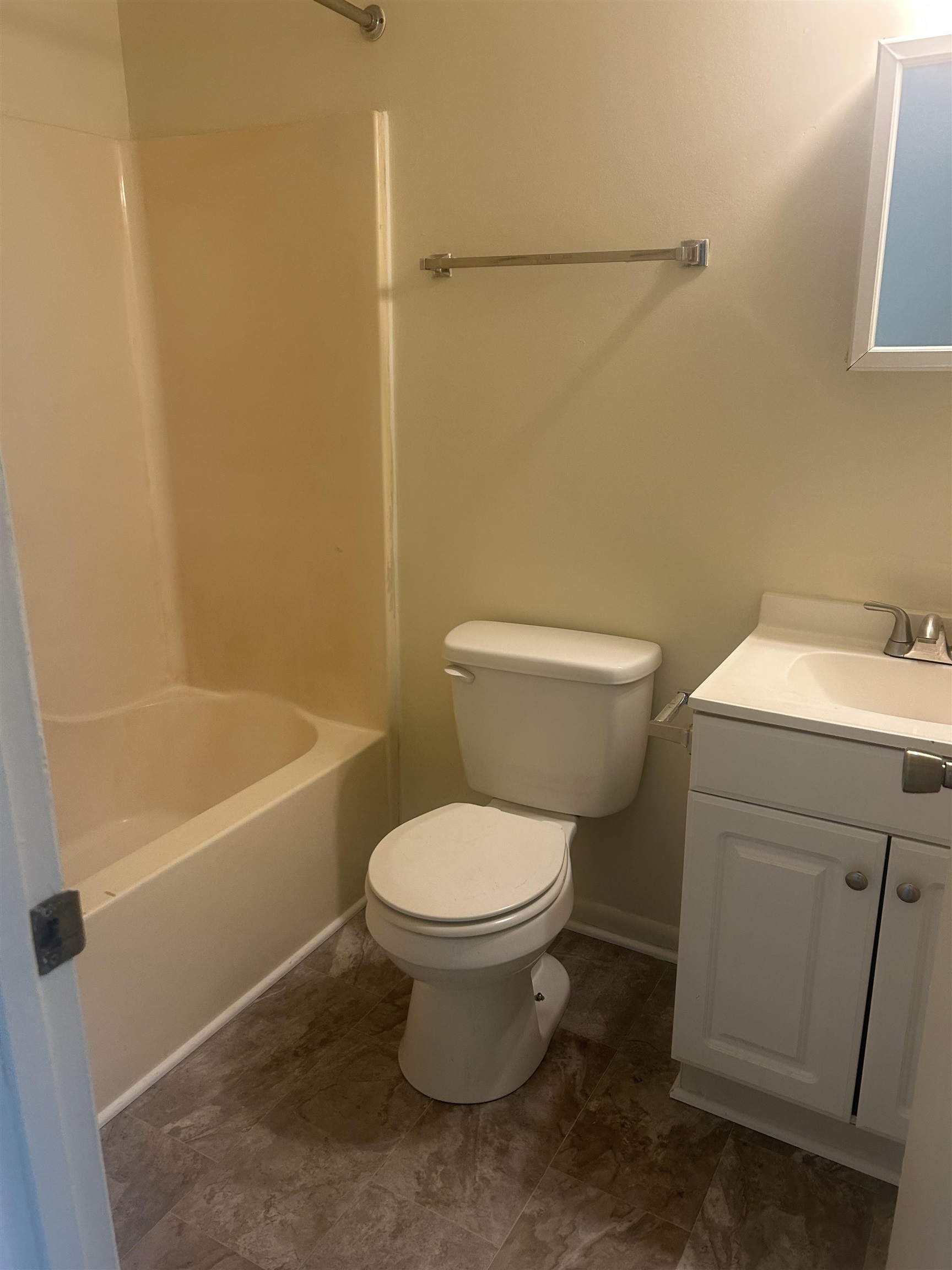 1388 BRADLEY DR, HARRISONBURG, Virginia 22801, 4 Bedrooms Bedrooms, ,2 BathroomsBathrooms,Residential,1388 BRADLEY DR,664713 MLS # 664713