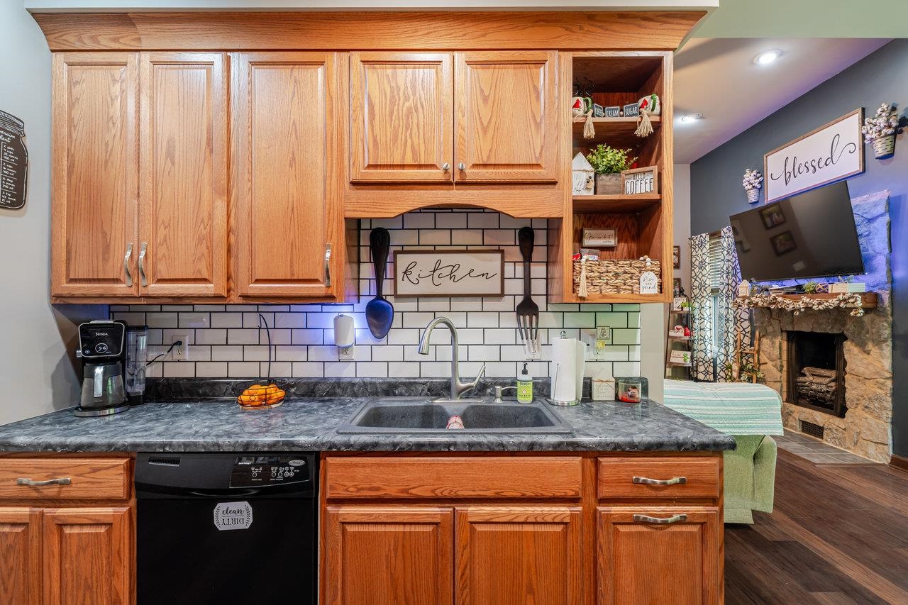 140 BACK RD, SHENANDOAH, Virginia 22849, 3 Bedrooms Bedrooms, ,2 BathroomsBathrooms,Residential,140 BACK RD,664716 MLS # 664716