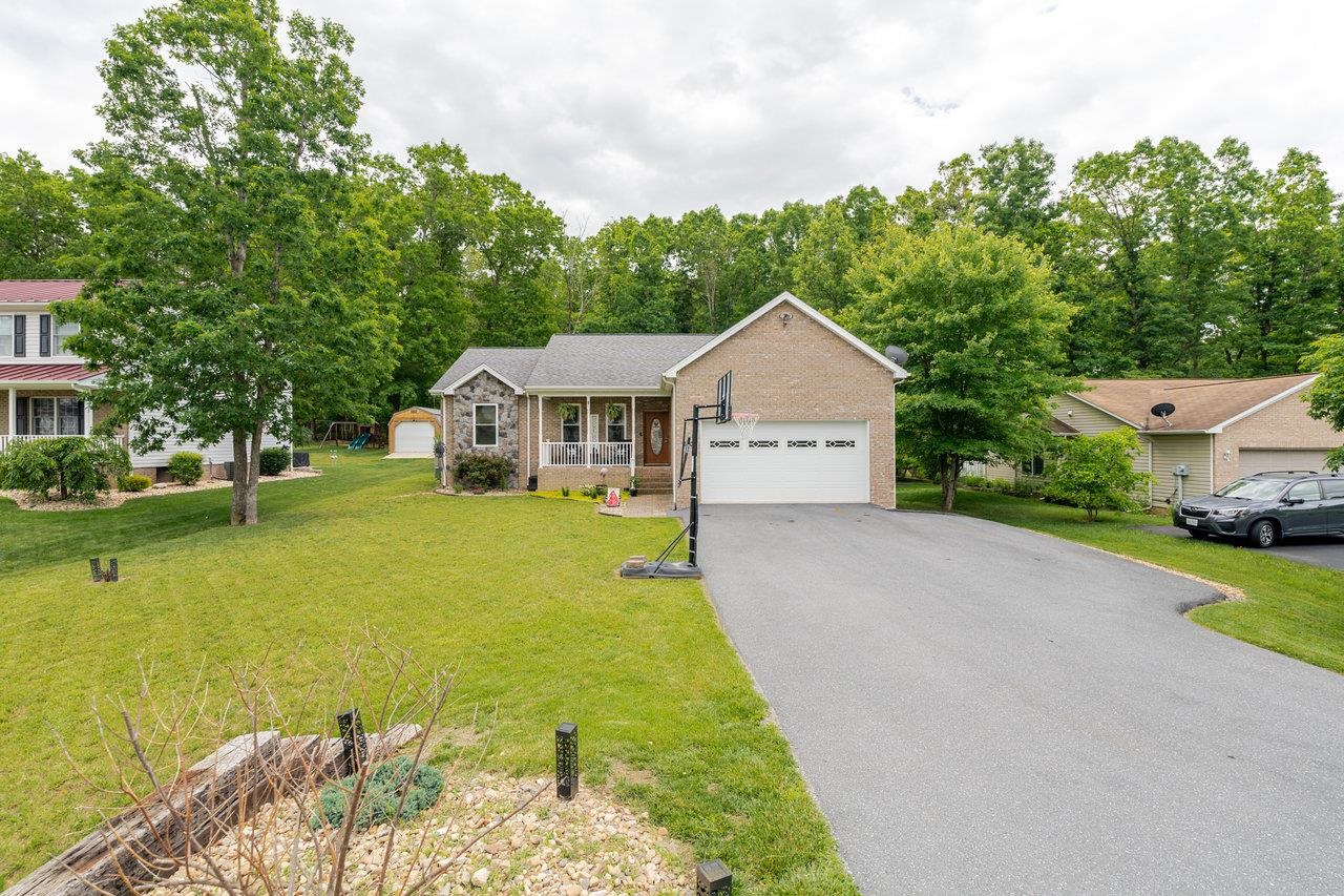 140 BACK RD, SHENANDOAH, Virginia 22849, 3 Bedrooms Bedrooms, ,2 BathroomsBathrooms,Residential,140 BACK RD,664716 MLS # 664716