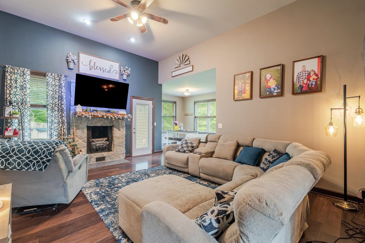 140 BACK RD, SHENANDOAH, Virginia 22849, 3 Bedrooms Bedrooms, ,2 BathroomsBathrooms,Residential,140 BACK RD,664716 MLS # 664716