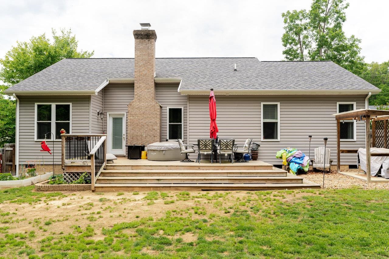140 BACK RD, SHENANDOAH, Virginia 22849, 3 Bedrooms Bedrooms, ,2 BathroomsBathrooms,Residential,140 BACK RD,664716 MLS # 664716