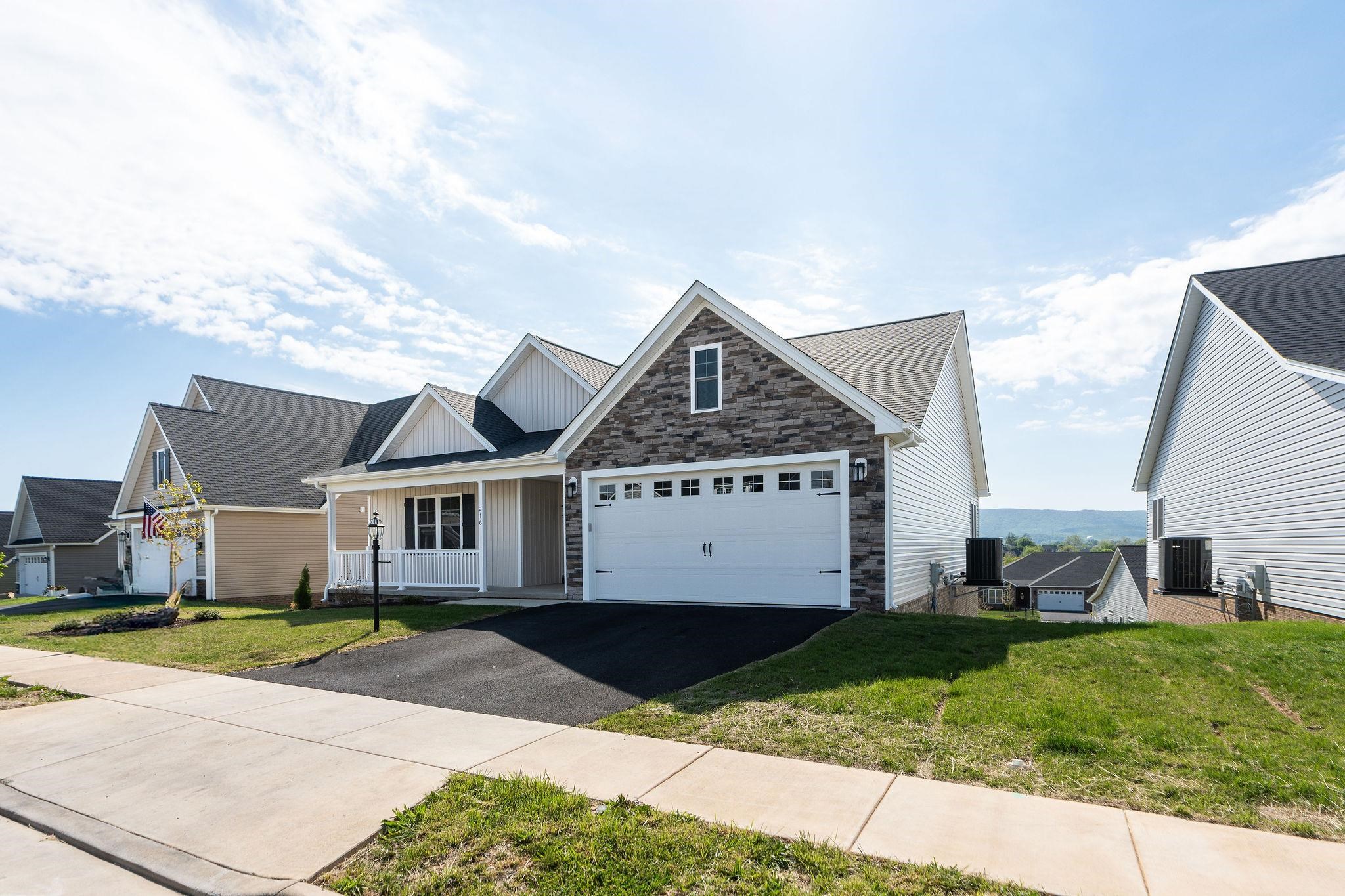 216 SPRING RUN LN, WAYNESBORO, Virginia 22980, 3 Bedrooms Bedrooms, ,2 BathroomsBathrooms,Residential,Villas at Ana Marie,216 SPRING RUN LN,664721 MLS # 664721