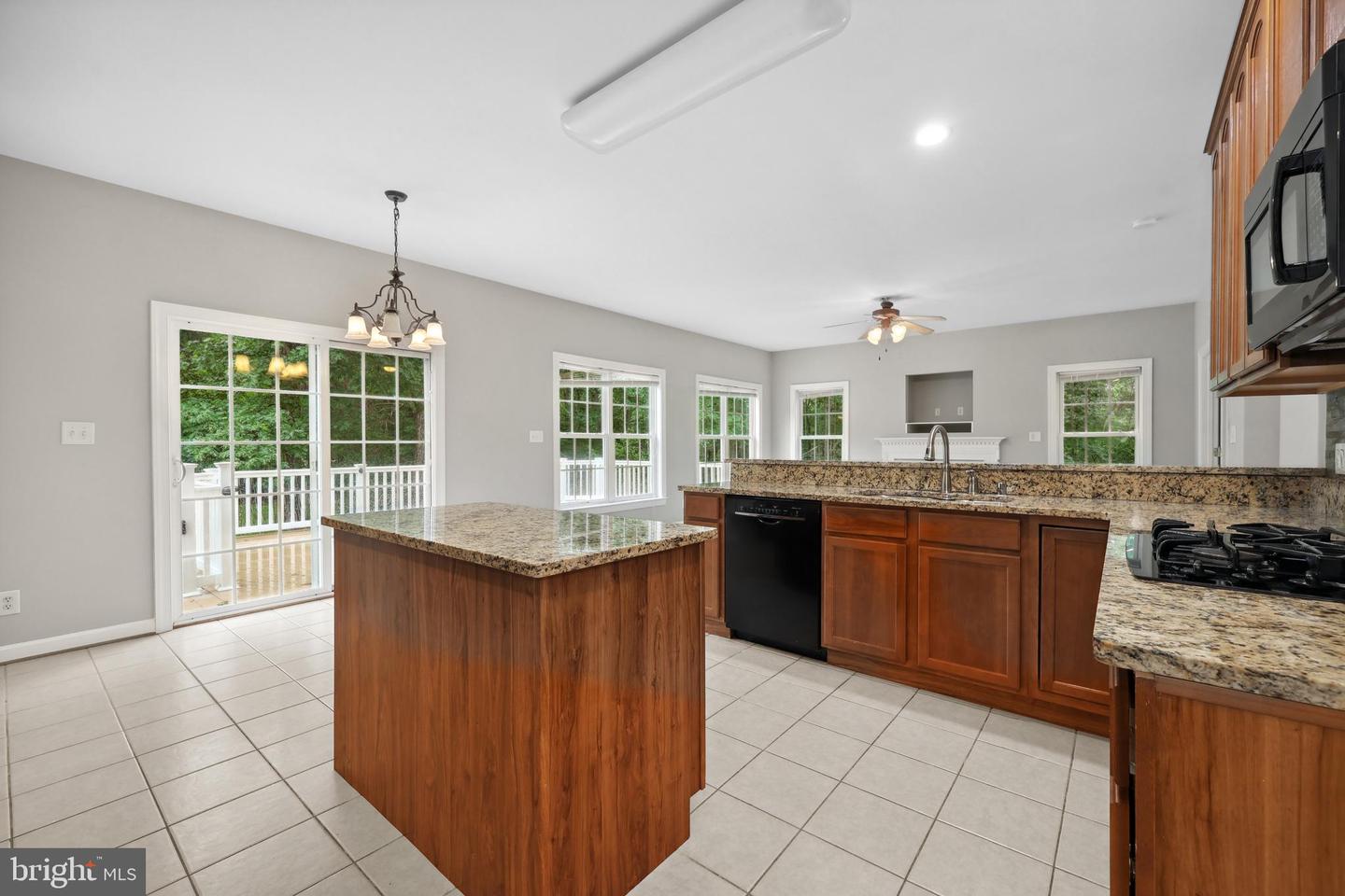 63 TOWN AND COUNTRY DR, FREDERICKSBURG, Virginia 22405, 4 Bedrooms Bedrooms, ,3 BathroomsBathrooms,Residential,For sale,63 TOWN AND COUNTRY DR,VAST2037610 MLS # VAST2037610