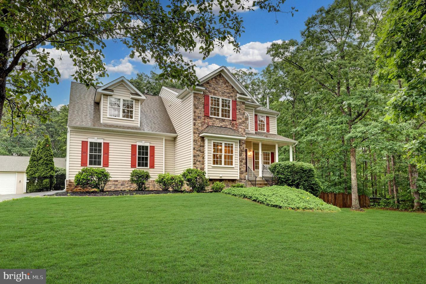 63 TOWN AND COUNTRY DR, FREDERICKSBURG, Virginia 22405, 4 Bedrooms Bedrooms, ,3 BathroomsBathrooms,Residential,For sale,63 TOWN AND COUNTRY DR,VAST2037610 MLS # VAST2037610