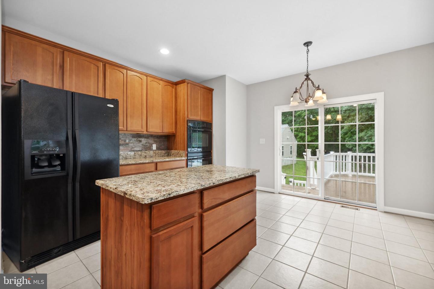 63 TOWN AND COUNTRY DR, FREDERICKSBURG, Virginia 22405, 4 Bedrooms Bedrooms, ,3 BathroomsBathrooms,Residential,For sale,63 TOWN AND COUNTRY DR,VAST2037610 MLS # VAST2037610