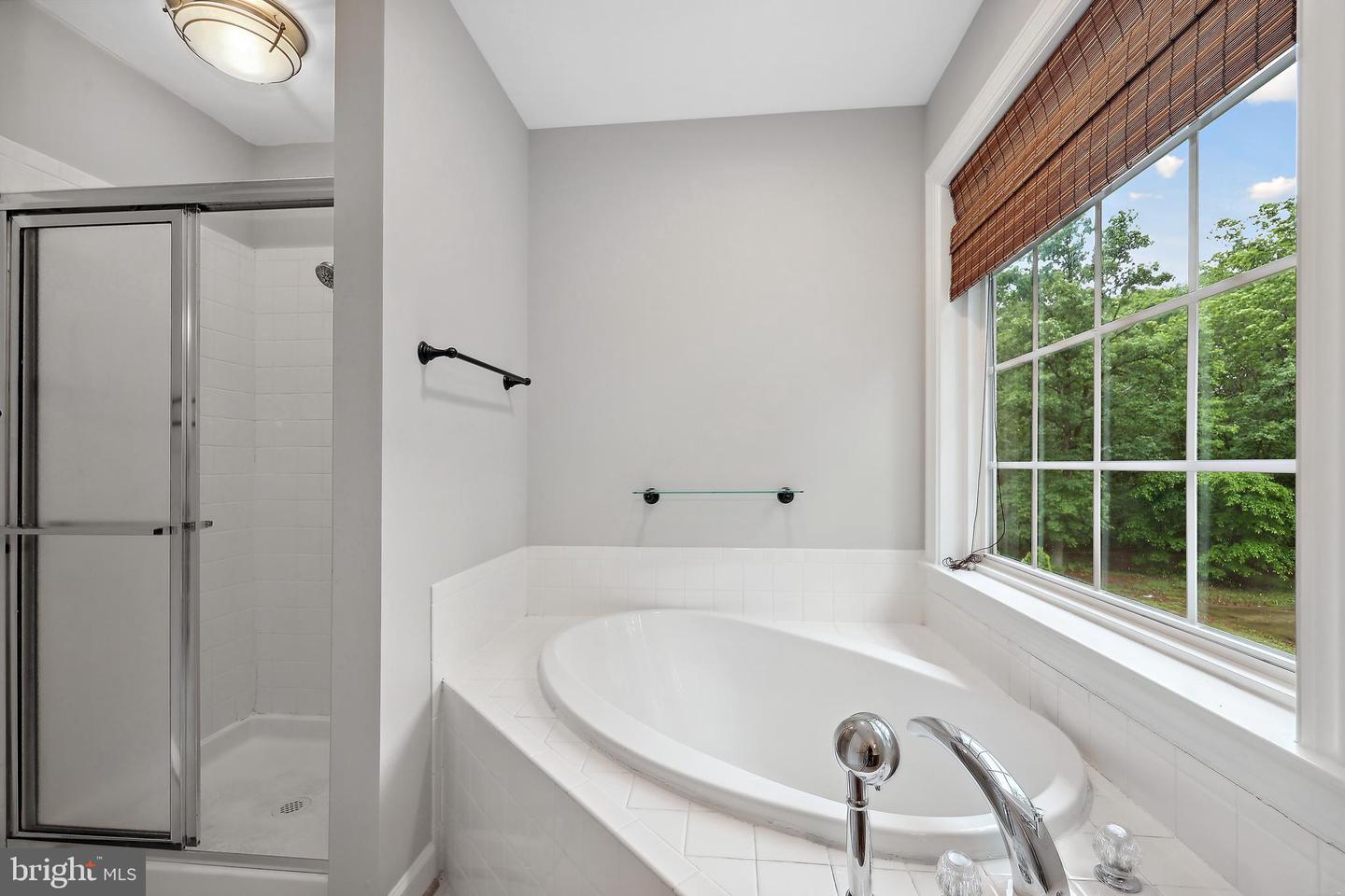 63 TOWN AND COUNTRY DR, FREDERICKSBURG, Virginia 22405, 4 Bedrooms Bedrooms, ,3 BathroomsBathrooms,Residential,For sale,63 TOWN AND COUNTRY DR,VAST2037610 MLS # VAST2037610