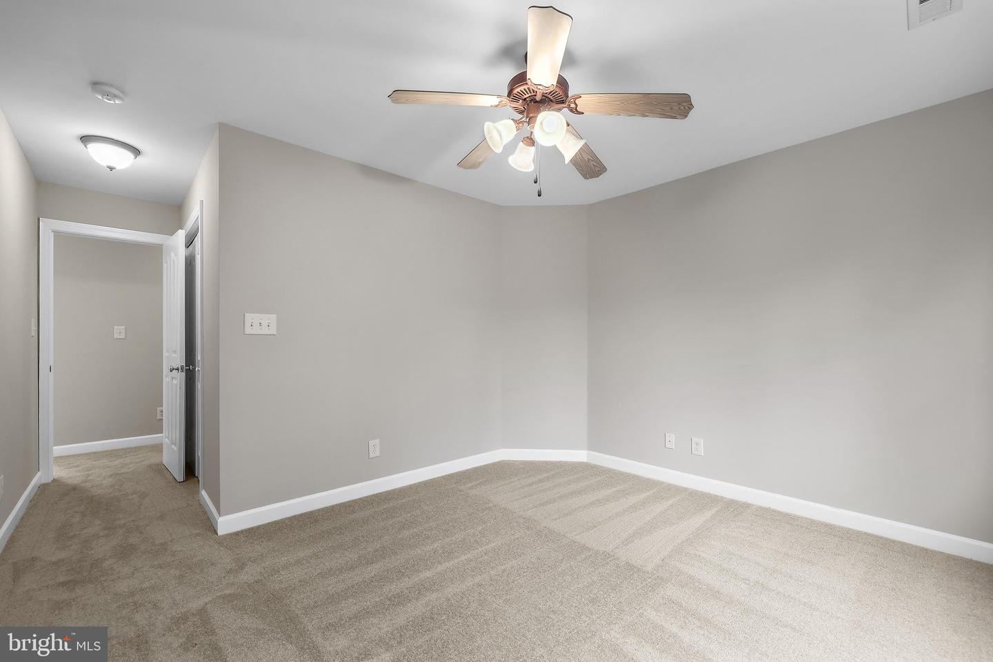 63 TOWN AND COUNTRY DR, FREDERICKSBURG, Virginia 22405, 4 Bedrooms Bedrooms, ,3 BathroomsBathrooms,Residential,For sale,63 TOWN AND COUNTRY DR,VAST2037610 MLS # VAST2037610