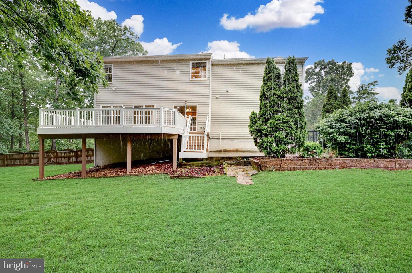 63 TOWN AND COUNTRY DR, FREDERICKSBURG, Virginia 22405, 4 Bedrooms Bedrooms, ,3 BathroomsBathrooms,Residential,For sale,63 TOWN AND COUNTRY DR,VAST2037610 MLS # VAST2037610
