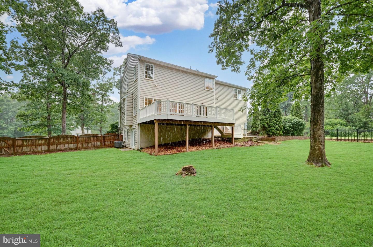 63 TOWN AND COUNTRY DR, FREDERICKSBURG, Virginia 22405, 4 Bedrooms Bedrooms, ,3 BathroomsBathrooms,Residential,For sale,63 TOWN AND COUNTRY DR,VAST2037610 MLS # VAST2037610