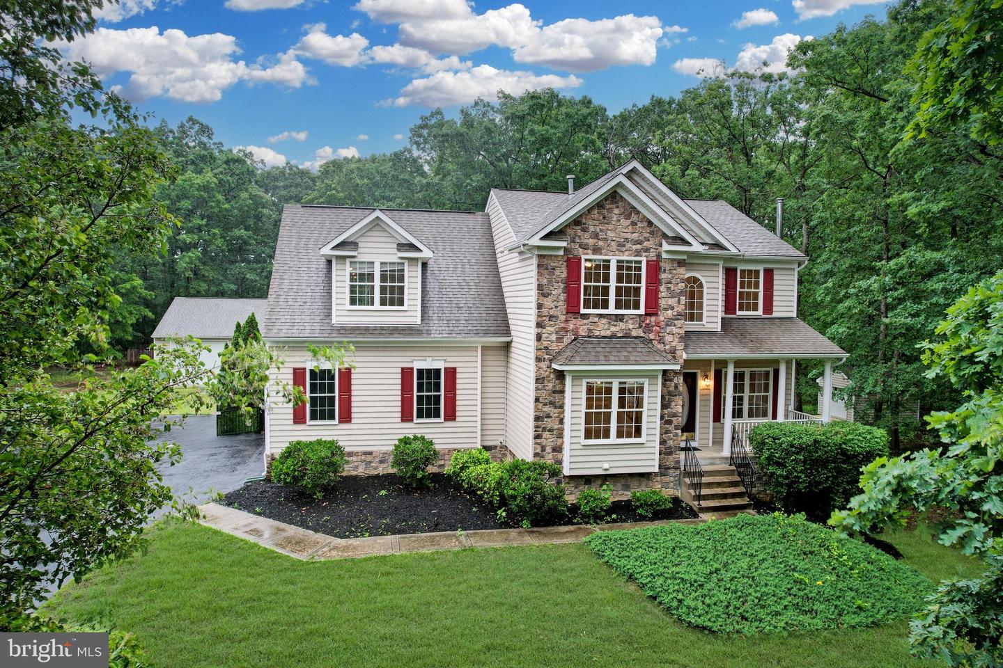 63 TOWN AND COUNTRY DR, FREDERICKSBURG, Virginia 22405, 4 Bedrooms Bedrooms, ,3 BathroomsBathrooms,Residential,For sale,63 TOWN AND COUNTRY DR,VAST2037610 MLS # VAST2037610