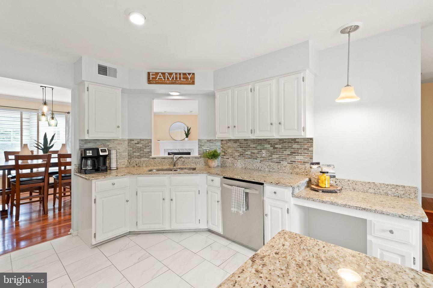 12015 JOHNS PL, FAIRFAX, Virginia 22033, 3 Bedrooms Bedrooms, ,2 BathroomsBathrooms,Residential,For sale,12015 JOHNS PL,VAFX2233590 MLS # VAFX2233590