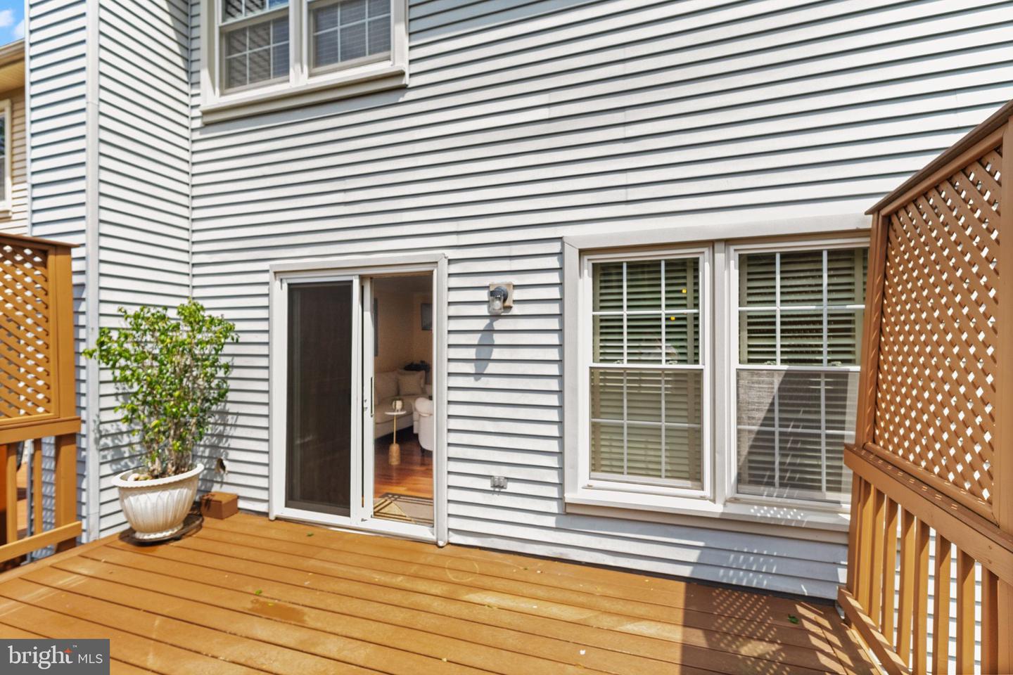 12015 JOHNS PL, FAIRFAX, Virginia 22033, 3 Bedrooms Bedrooms, ,2 BathroomsBathrooms,Residential,For sale,12015 JOHNS PL,VAFX2233590 MLS # VAFX2233590