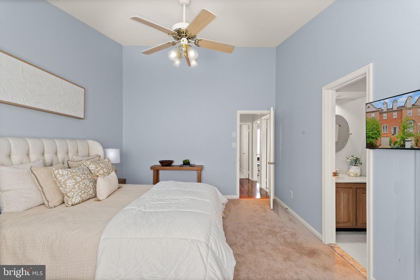 12015 JOHNS PL, FAIRFAX, Virginia 22033, 3 Bedrooms Bedrooms, ,2 BathroomsBathrooms,Residential,For sale,12015 JOHNS PL,VAFX2233590 MLS # VAFX2233590