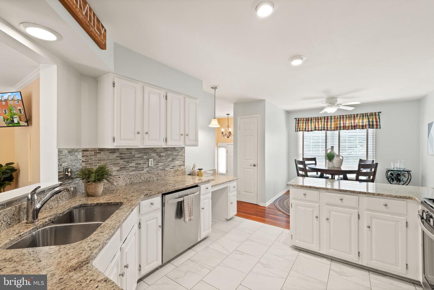 12015 JOHNS PL, FAIRFAX, Virginia 22033, 3 Bedrooms Bedrooms, ,2 BathroomsBathrooms,Residential,For sale,12015 JOHNS PL,VAFX2233590 MLS # VAFX2233590