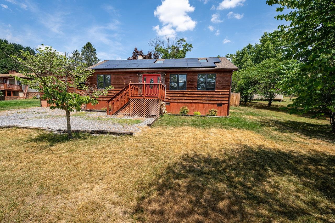264 CEDAR LN, LURAY, Virginia 22835, 2 Bedrooms Bedrooms, ,1 BathroomBathrooms,Residential,264 CEDAR LN,664724 MLS # 664724