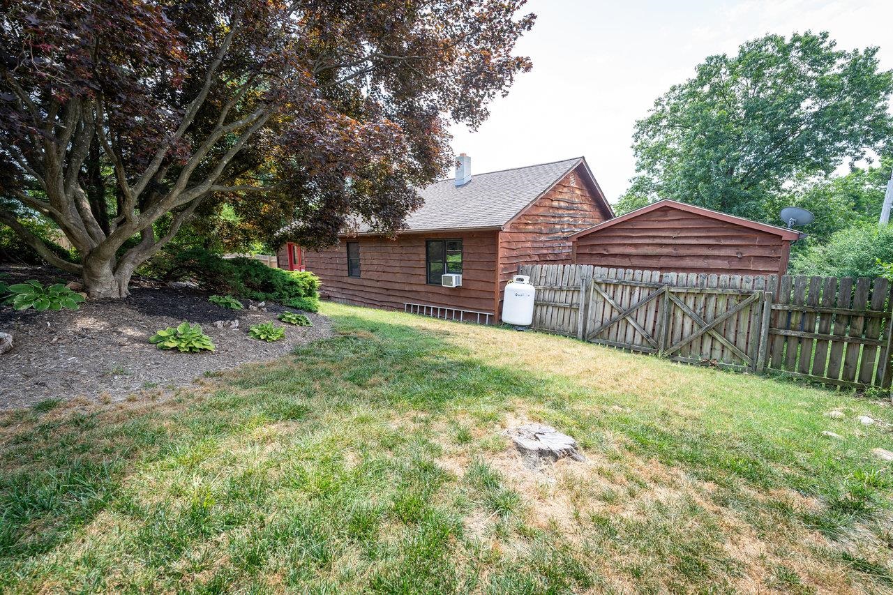 264 CEDAR LN, LURAY, Virginia 22835, 2 Bedrooms Bedrooms, ,1 BathroomBathrooms,Residential,264 CEDAR LN,664724 MLS # 664724