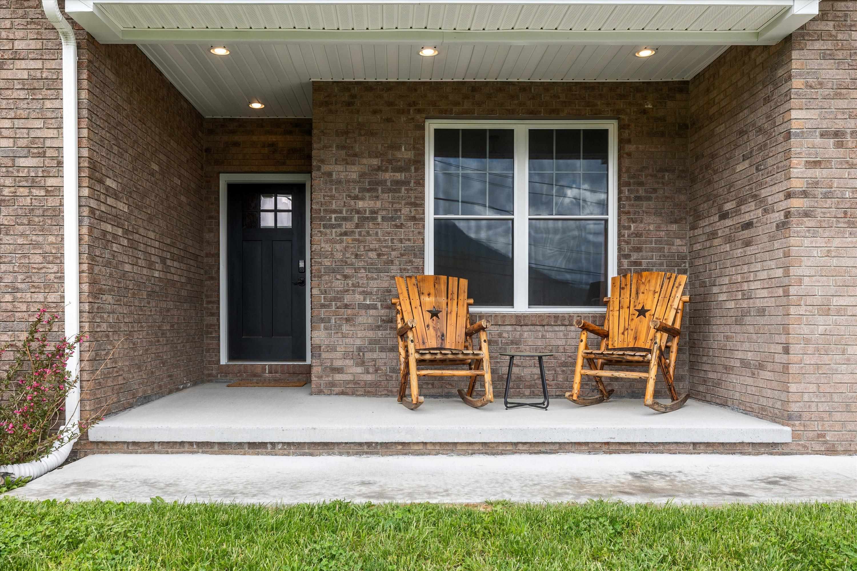 9242 MCGAHEYSVILLE RD, MCGAHEYSVILLE, Virginia 22840, 3 Bedrooms Bedrooms, ,2 BathroomsBathrooms,Residential,9242 MCGAHEYSVILLE RD,664726 MLS # 664726