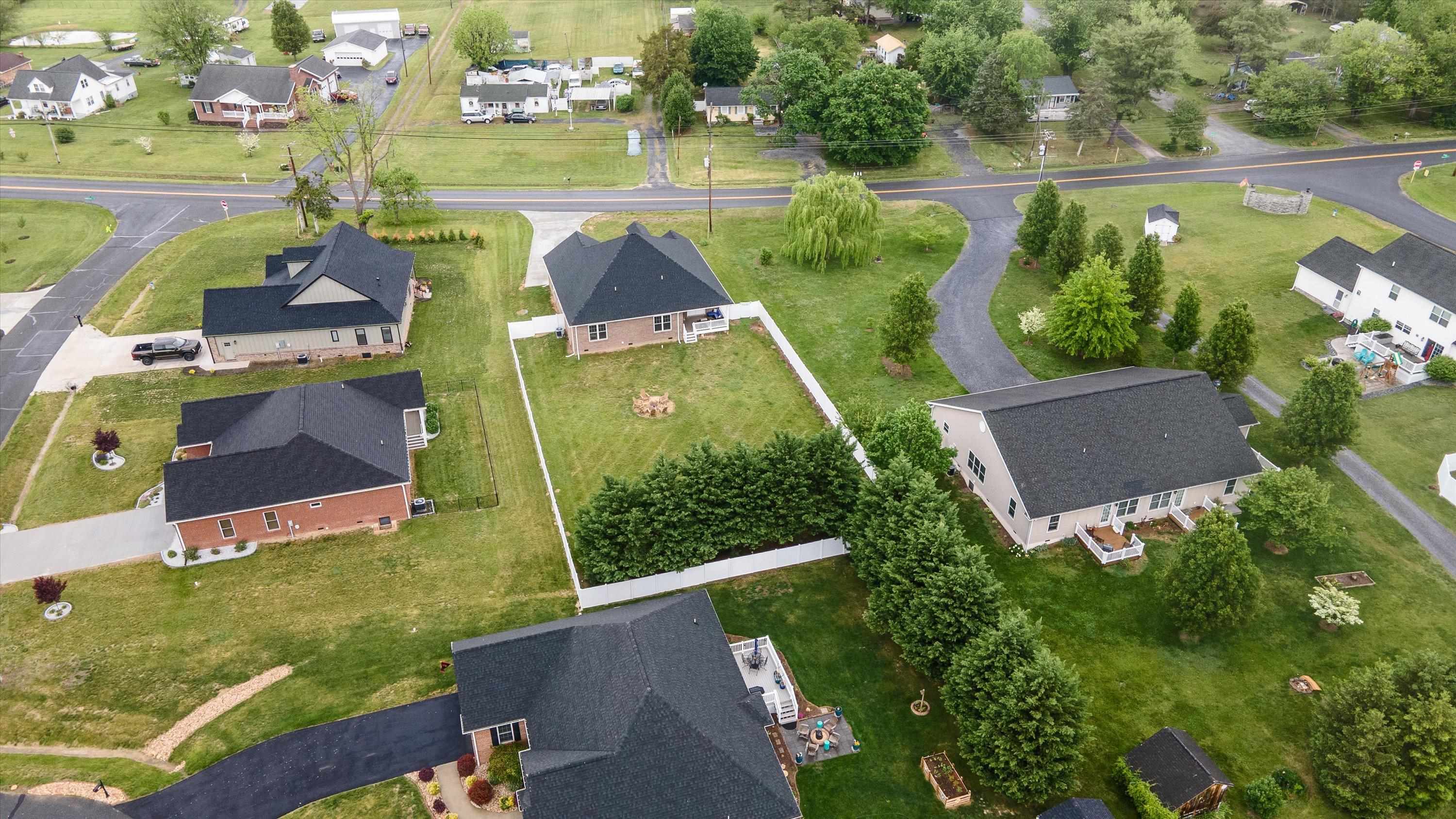 9242 MCGAHEYSVILLE RD, MCGAHEYSVILLE, Virginia 22840, 3 Bedrooms Bedrooms, ,2 BathroomsBathrooms,Residential,9242 MCGAHEYSVILLE RD,664726 MLS # 664726