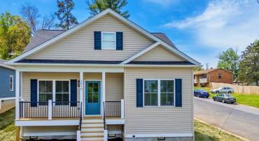 1015 FRYE ST, WAYNESBORO, Virginia 22980, 3 Bedrooms Bedrooms, ,2 BathroomsBathrooms,Residential,1015 FRYE ST,664728 MLS # 664728