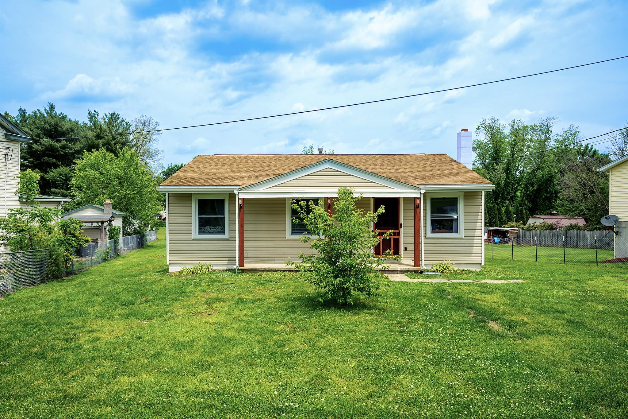 189 MAPLE AVE, TIMBERVILLE, Virginia 22853, 3 Bedrooms Bedrooms, ,1 BathroomBathrooms,Residential,189 MAPLE AVE,664736 MLS # 664736