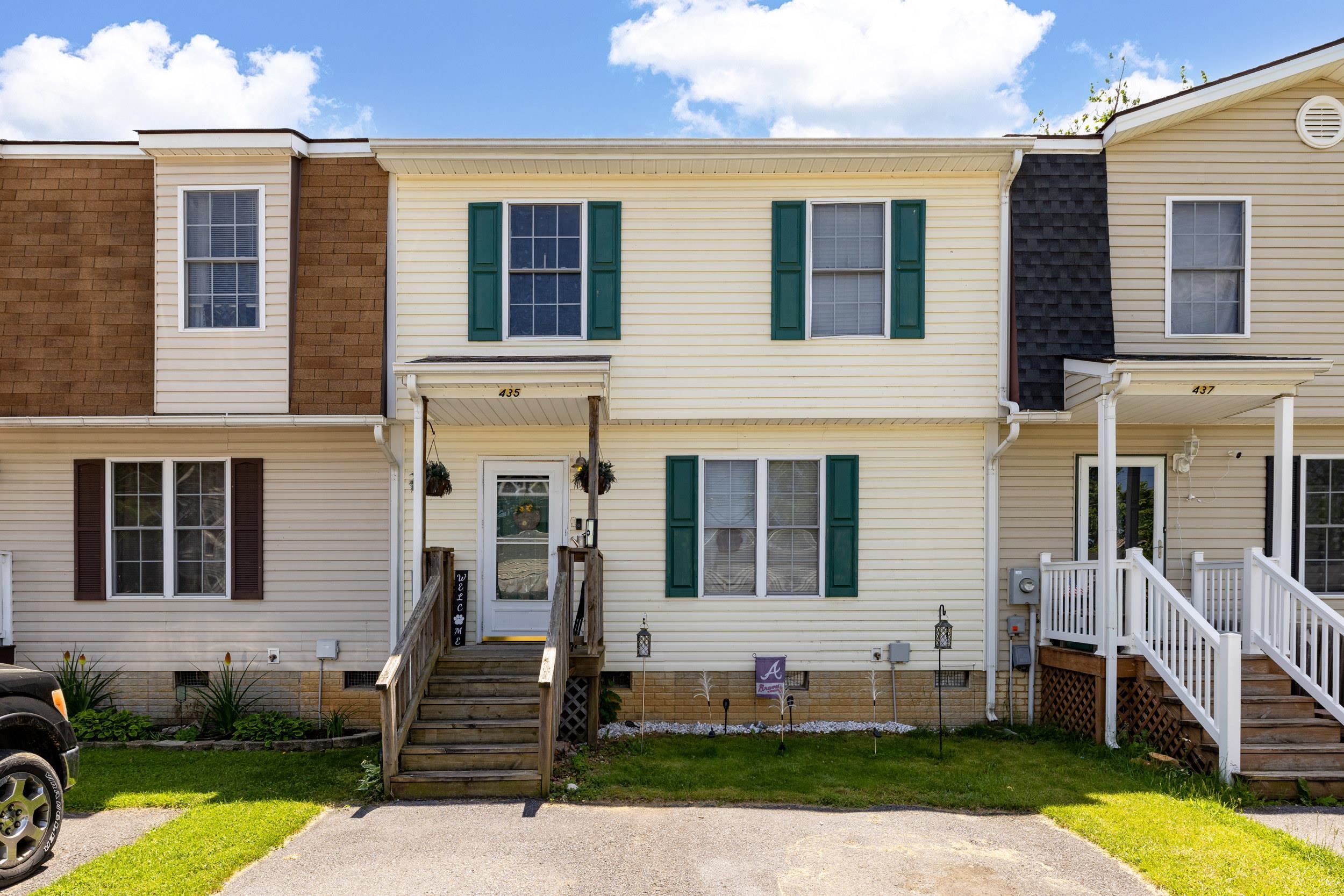 435 WIRT AVE, ELKTON, Virginia 22827, 3 Bedrooms Bedrooms, ,2 BathroomsBathrooms,Residential,435 WIRT AVE,664738 MLS # 664738