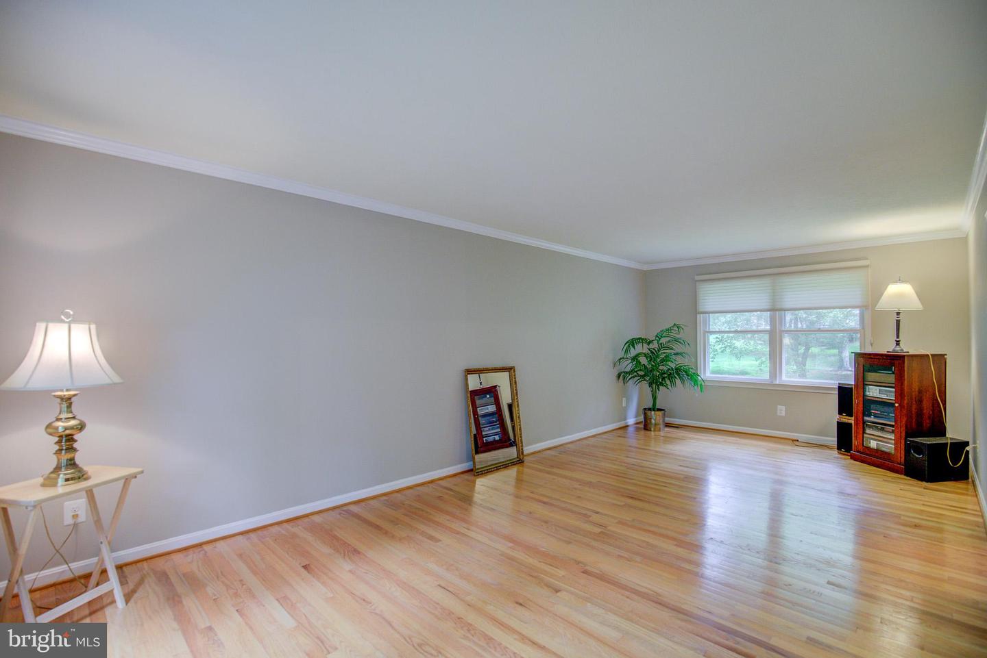8154 BLANDSFORD DR, MANASSAS, Virginia 20111, 4 Bedrooms Bedrooms, ,2 BathroomsBathrooms,Residential,For sale,8154 BLANDSFORD DR,VAPW2092160 MLS # VAPW2092160