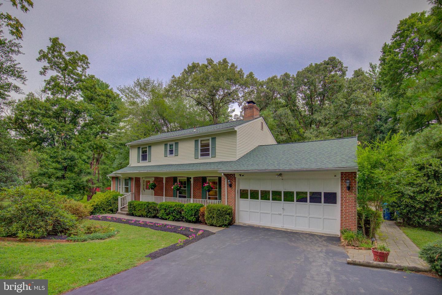 8154 BLANDSFORD DR, MANASSAS, Virginia 20111, 4 Bedrooms Bedrooms, ,2 BathroomsBathrooms,Residential,For sale,8154 BLANDSFORD DR,VAPW2092160 MLS # VAPW2092160