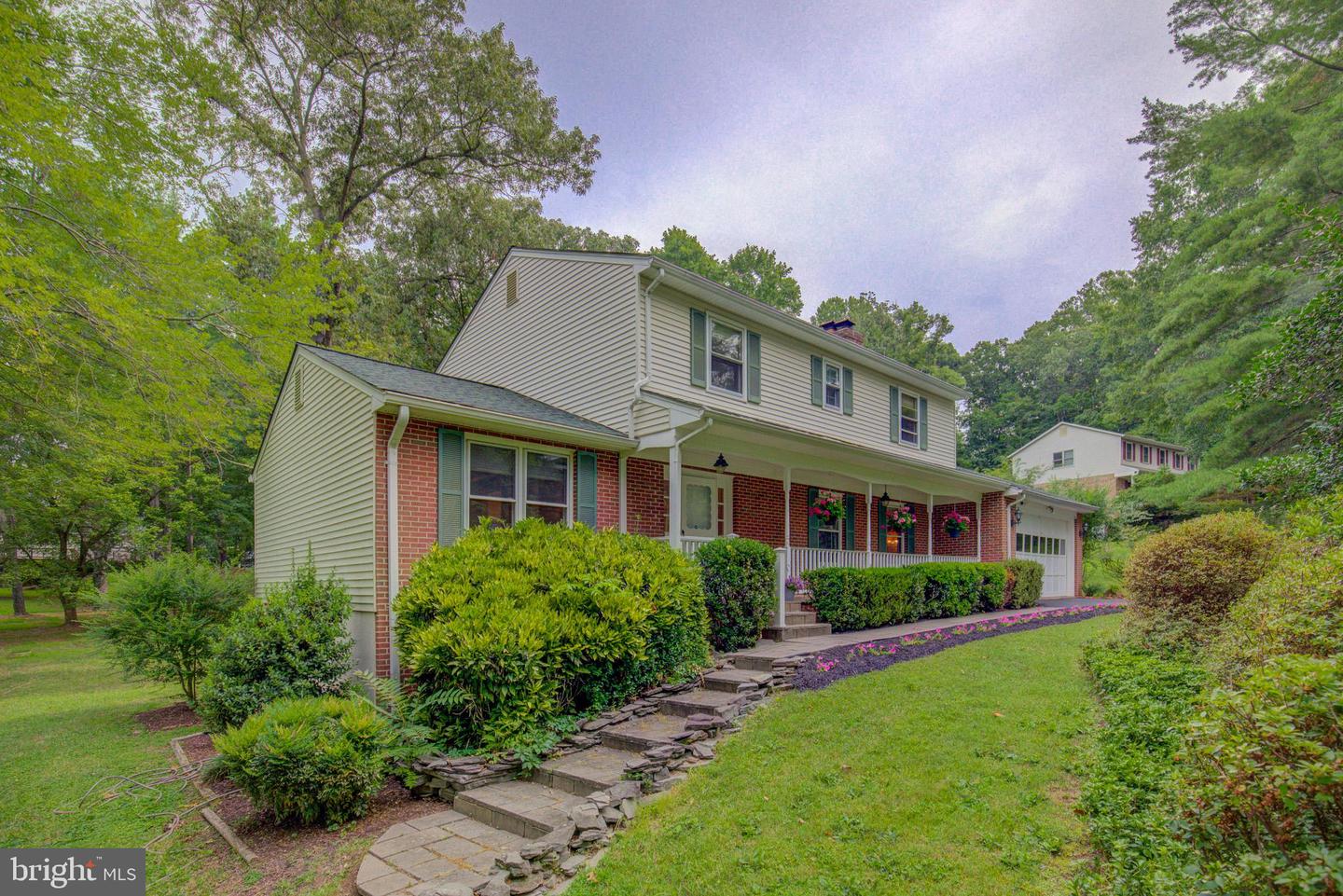 8154 BLANDSFORD DR, MANASSAS, Virginia 20111, 4 Bedrooms Bedrooms, ,2 BathroomsBathrooms,Residential,For sale,8154 BLANDSFORD DR,VAPW2092160 MLS # VAPW2092160