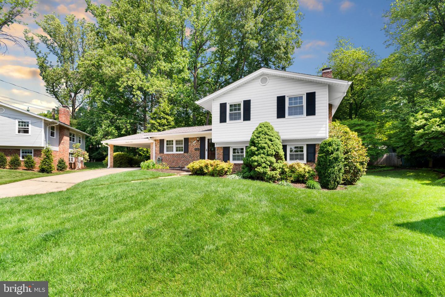 2407 GARNETT CT, VIENNA, Virginia 22180, 5 Bedrooms Bedrooms, ,2 BathroomsBathrooms,Residential,For sale,2407 GARNETT CT,VAFX2234908 MLS # VAFX2234908