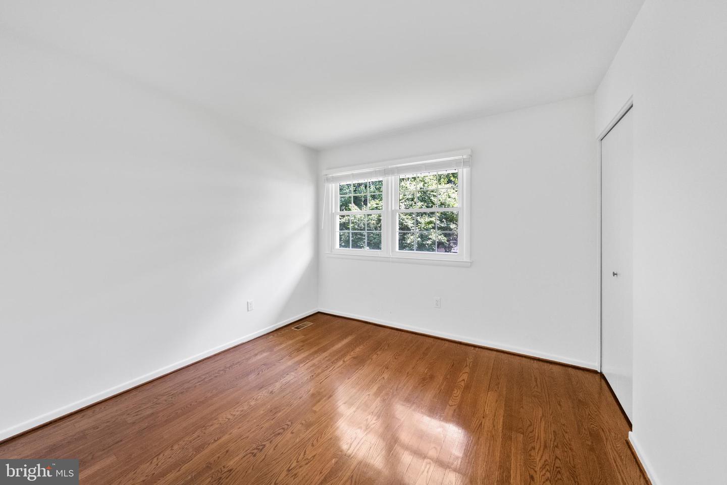 2407 GARNETT CT, VIENNA, Virginia 22180, 5 Bedrooms Bedrooms, ,2 BathroomsBathrooms,Residential,For sale,2407 GARNETT CT,VAFX2234908 MLS # VAFX2234908