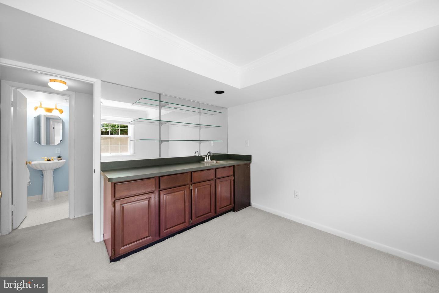 2407 GARNETT CT, VIENNA, Virginia 22180, 5 Bedrooms Bedrooms, ,2 BathroomsBathrooms,Residential,For sale,2407 GARNETT CT,VAFX2234908 MLS # VAFX2234908