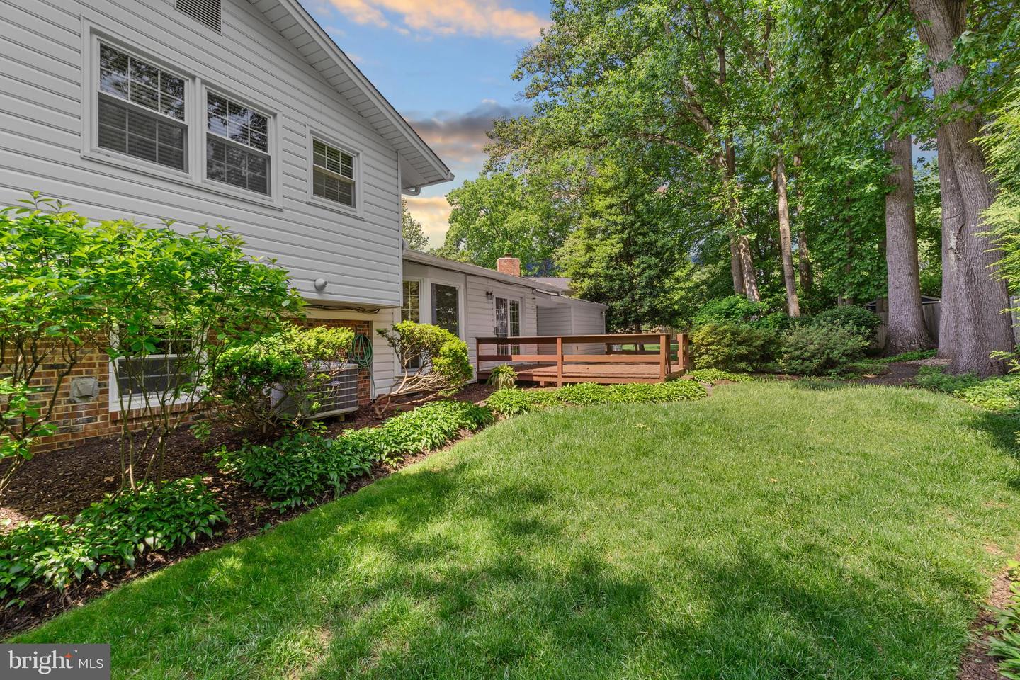 2407 GARNETT CT, VIENNA, Virginia 22180, 5 Bedrooms Bedrooms, ,2 BathroomsBathrooms,Residential,For sale,2407 GARNETT CT,VAFX2234908 MLS # VAFX2234908