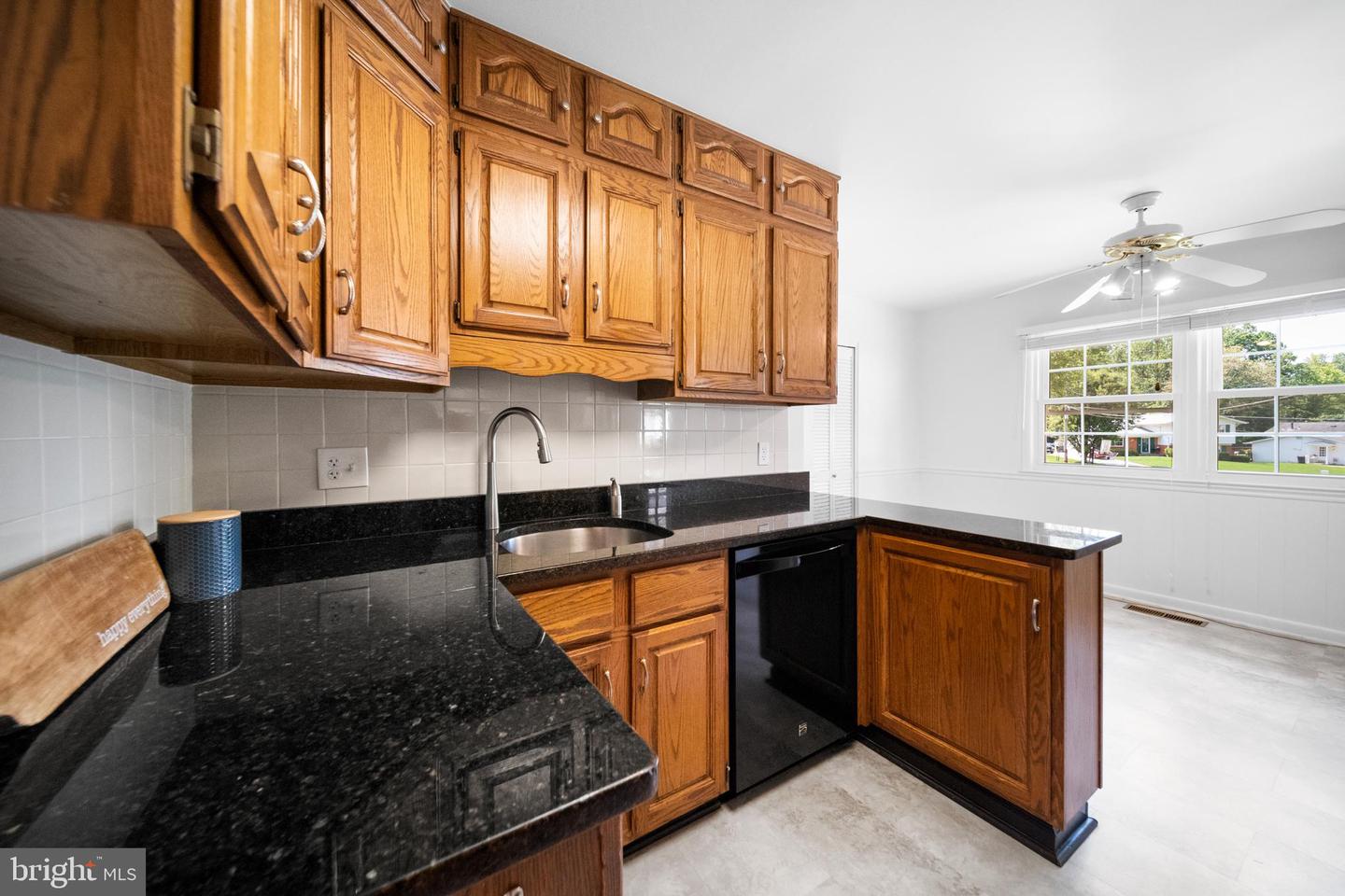 2407 GARNETT CT, VIENNA, Virginia 22180, 5 Bedrooms Bedrooms, ,2 BathroomsBathrooms,Residential,For sale,2407 GARNETT CT,VAFX2234908 MLS # VAFX2234908